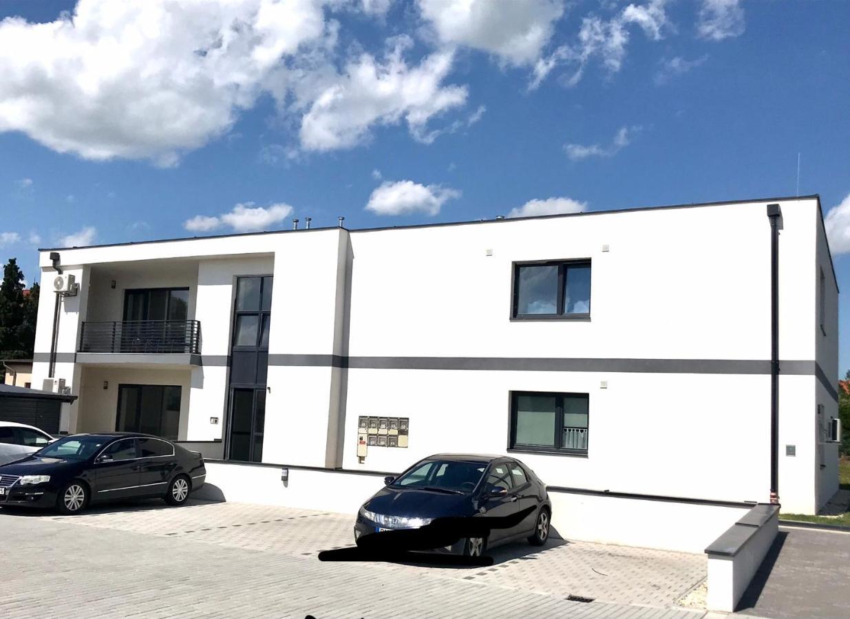 Apartman 001 Bük エクステリア 写真