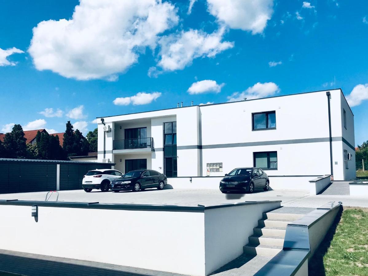 Apartman 001 Bük エクステリア 写真