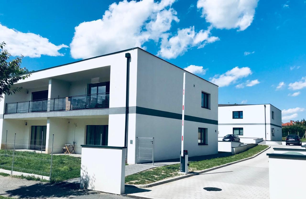 Apartman 001 Bük エクステリア 写真